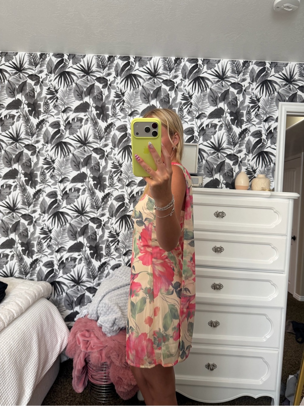 Floral Sleeveless Shift Dress - Pink & Cream